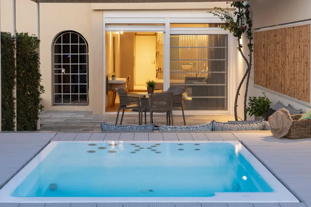 DOUBLE WITH JACUZZI Room, Atrium Hotel Skiathos, Skiathos