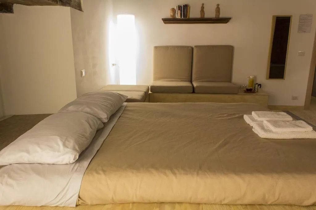 Room, Casa Latina B&B, Naples