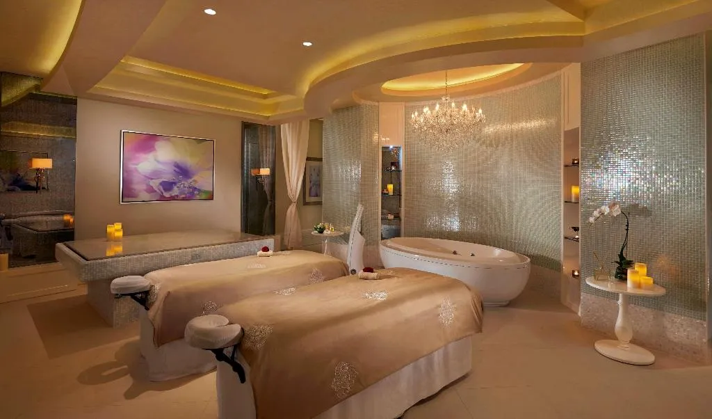 Sports and Entertainment, Waldorf Astoria Dubai Palm Jumeirah, Dubai