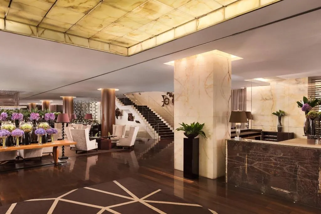 Lobby, Sheraton Lisboa Hotel & Spa, Lisbon