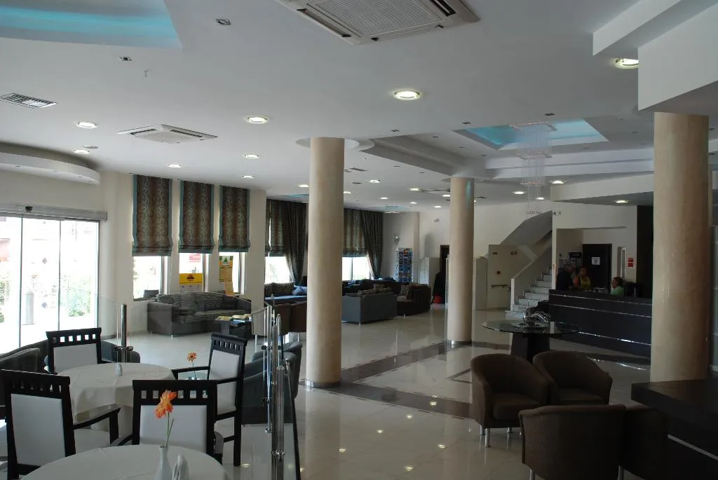 Lobby, Letsos, Zante