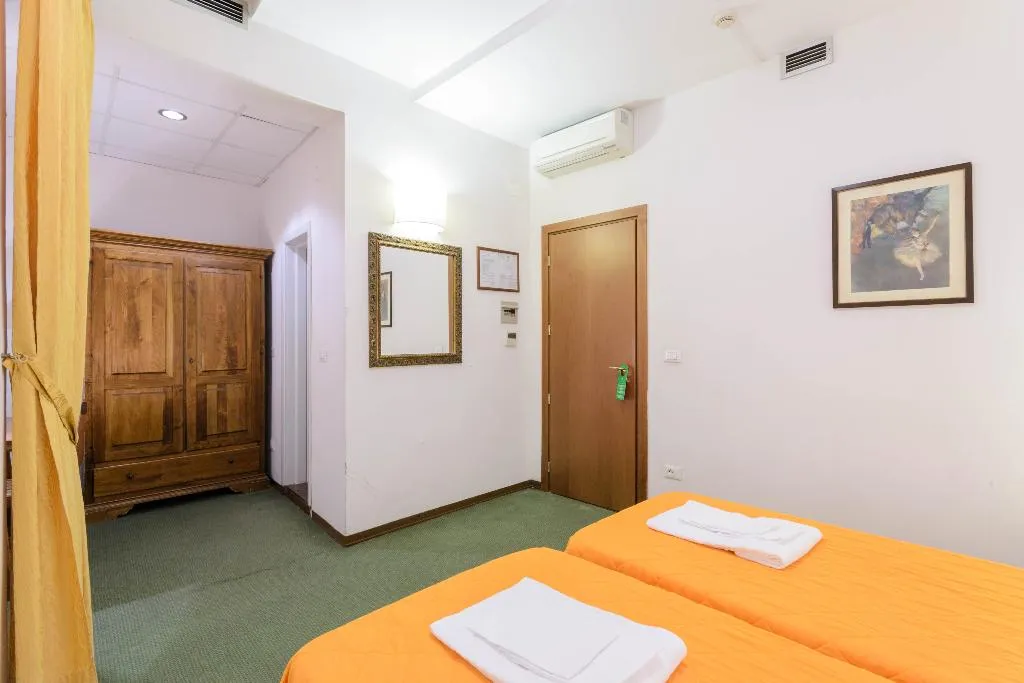 Double or Twin CLASSIC Room, Hotel Rex, Florence