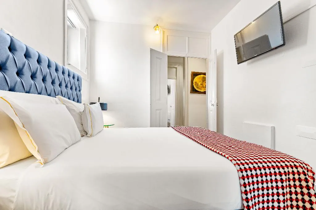 DOUBLE STANDARD Room, Casa Do Jasmim By Shiadu, Lisbon