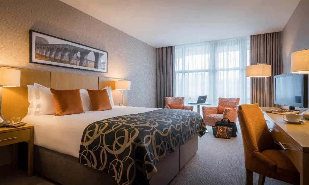 DOUBLE RIVER VIEW Room, Clayton Hotel Cork City, Cork