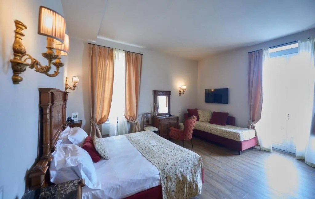 Room, Hotel Royal Victoria, Milan