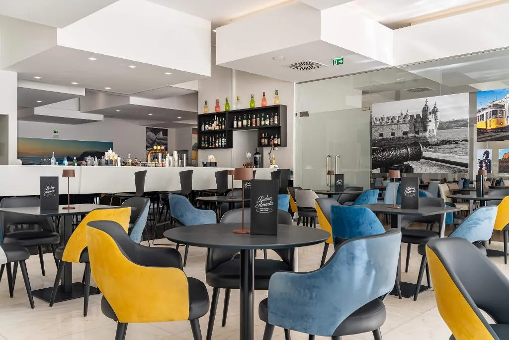 Bar, Jupiter Lisboa Hotel – Rooftop & Spa, Lisbon