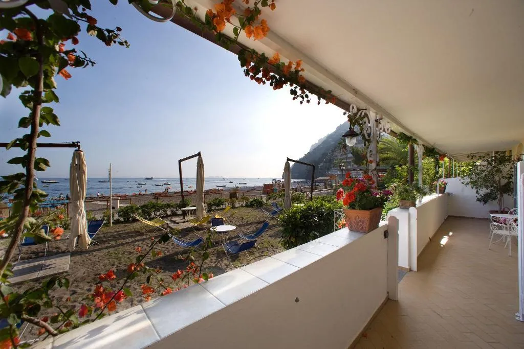 APARTMENT SEA VIEW TWO BEDROOMS Room, La Caravella Positano, Naples