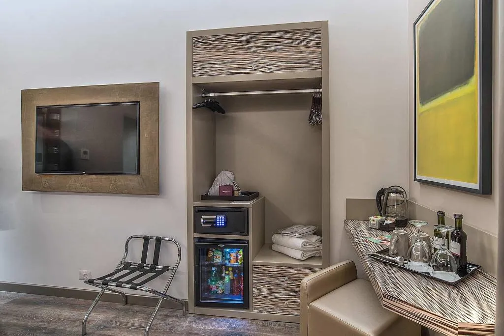 DOUBLE SUPERIOR QUEEN BED Room, Colonna Suite Del Corso, Rome