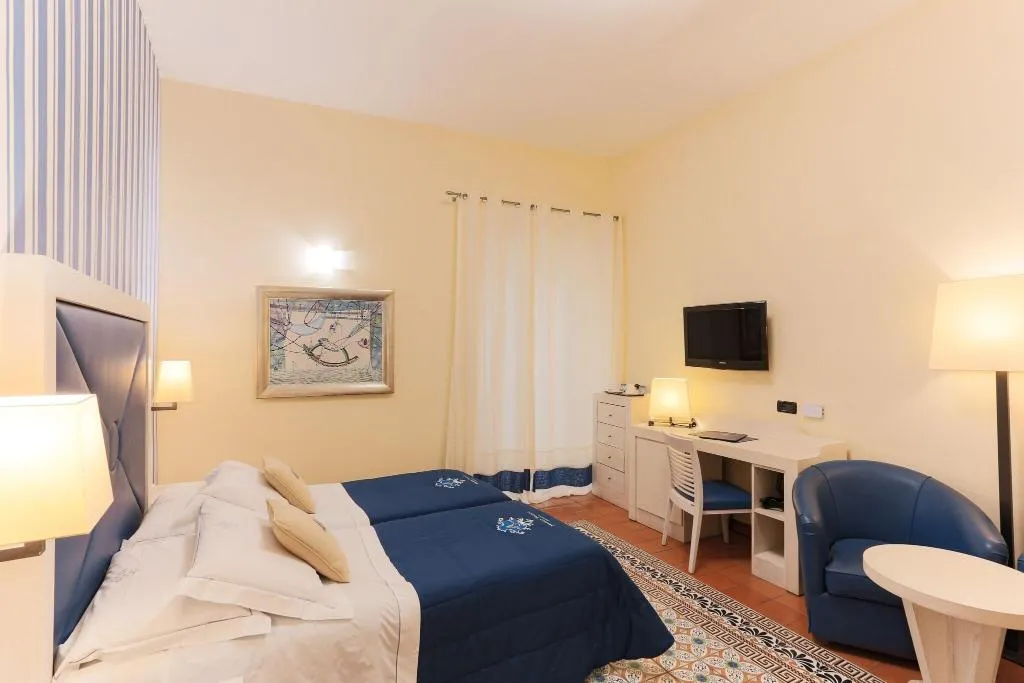 DOUBLE CLASSIC Room, Maison Tofani, Naples