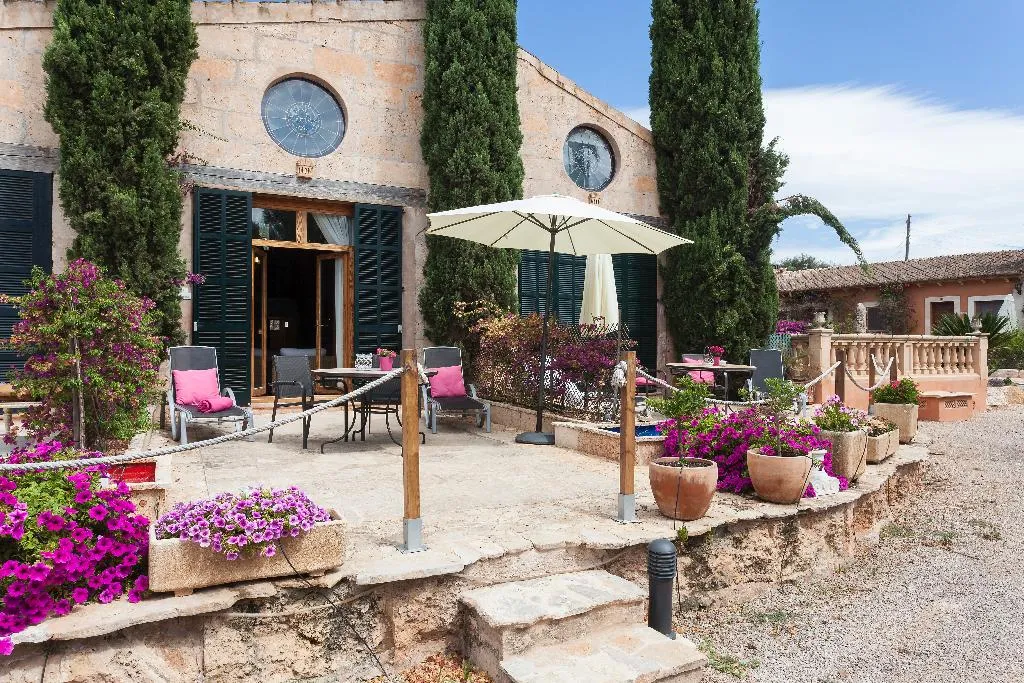 JUNIOR SUITE DELUXE Room, Es Revellar Art Resort, Majorca