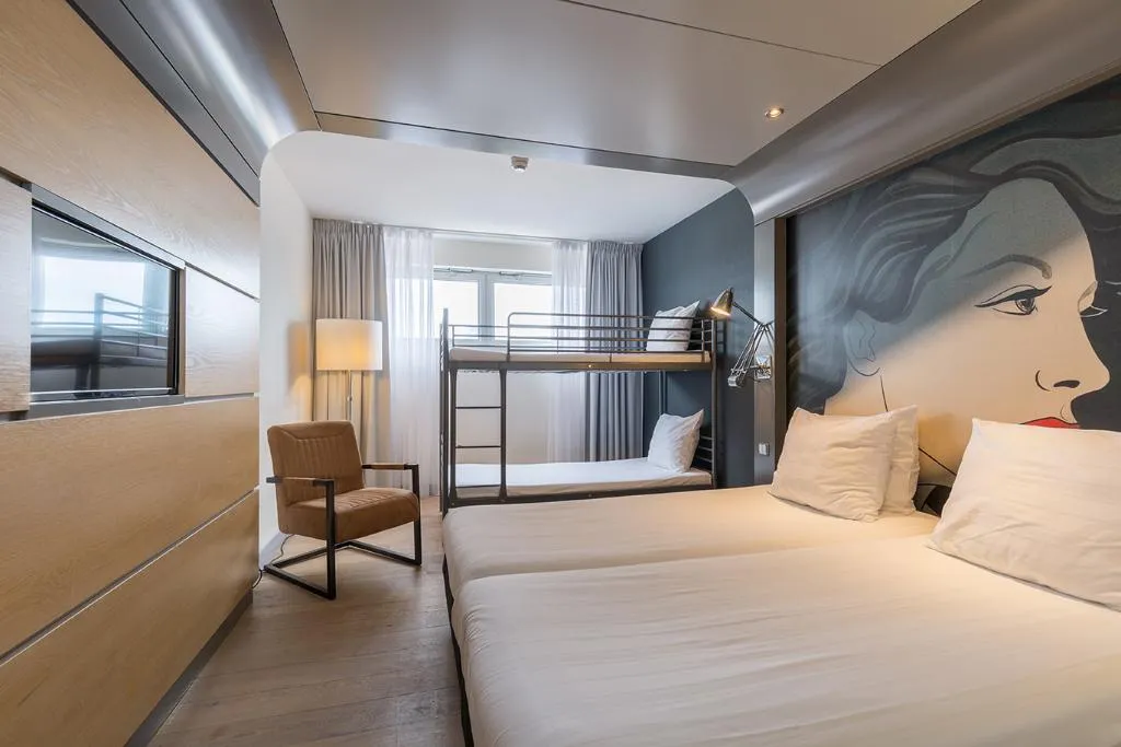 FAMILY ROOM STANDARD Room, Leonardo Hotel Almere City Center, Amsterdam