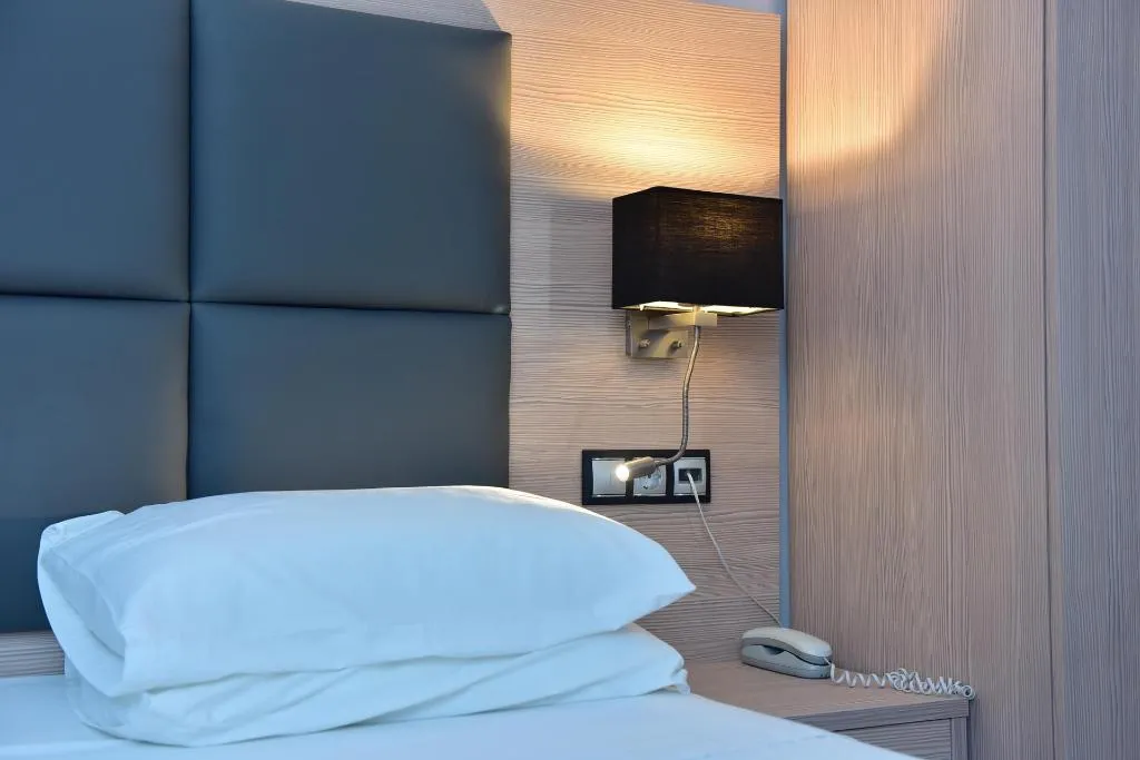 BUNGALOW CAPACITY 6 TWO BEDROOMS Room, Bright Star, Rhodes