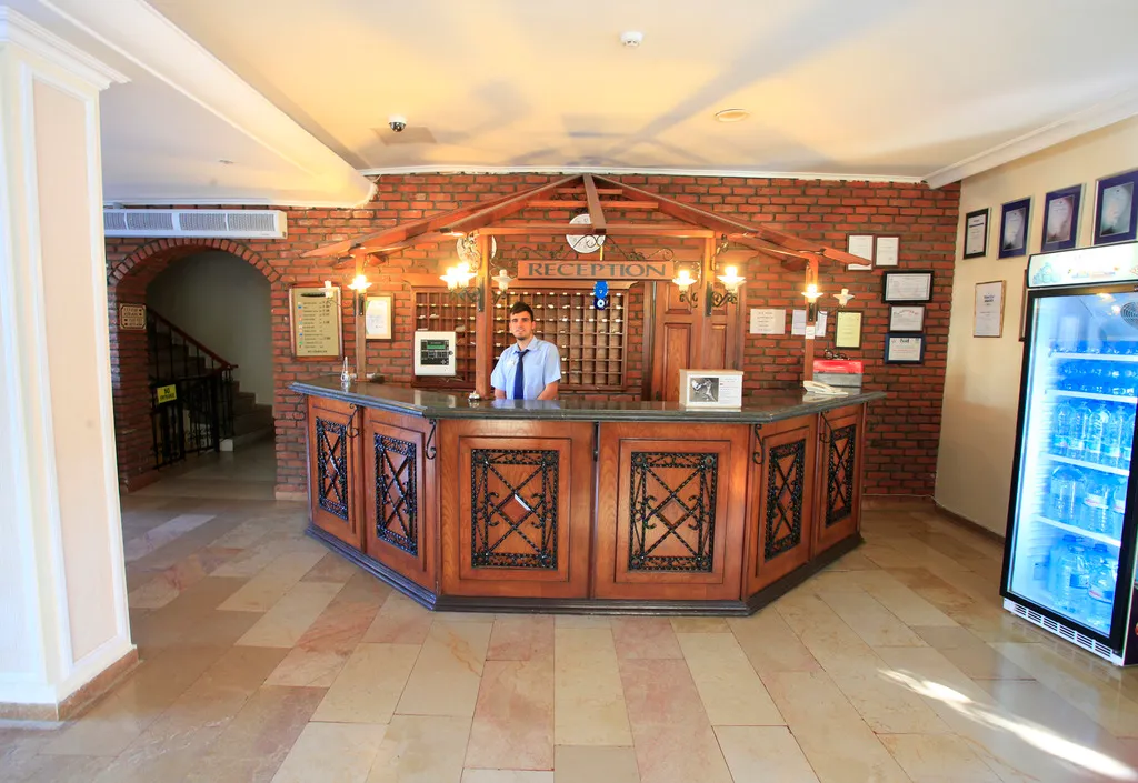 Lobby, Prince, Dalaman