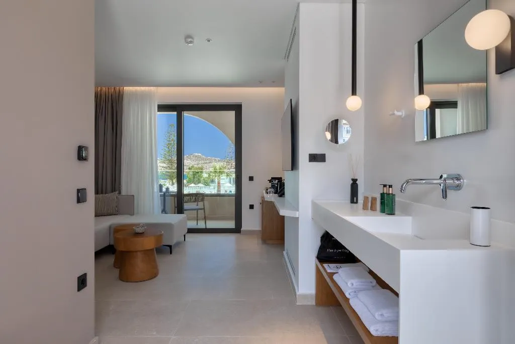 SUITE DELUXE SIDE SEA VIEW Room, Dore Boutique Hotel, Crete