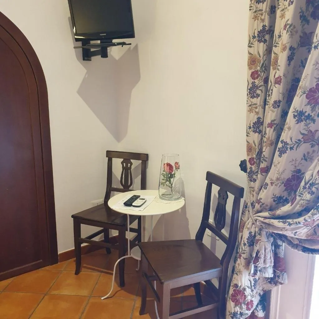 Room, La Locanda Dell Arte, Naples