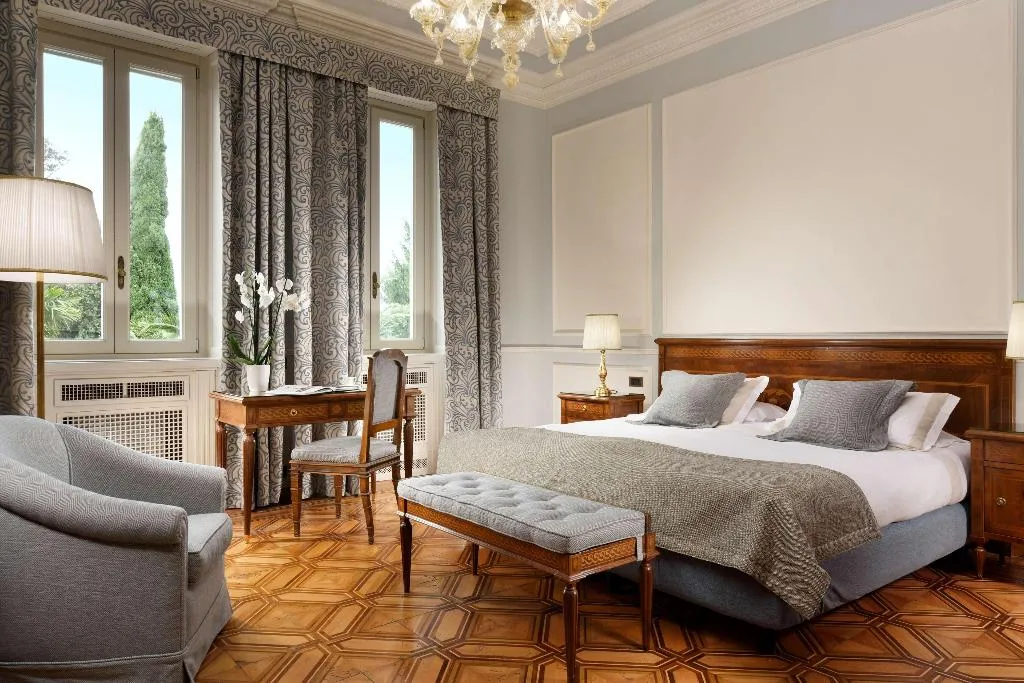 Room, Villa Cortine Palace Hotel, Milan