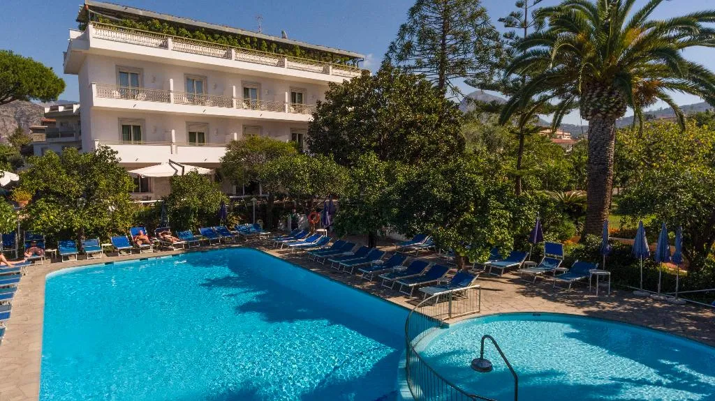 Pool, Hotel Alpha, Naples
