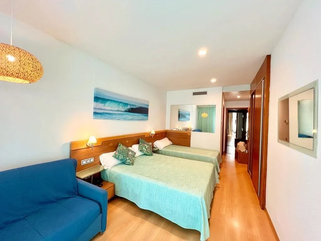 FAMILY ROOM STANDARD Room, Blaucel, Costa Brava