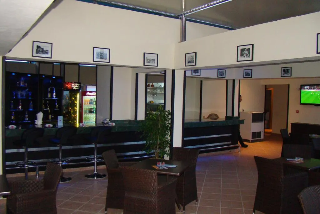 Bar, New Farah Hotel, Agadir