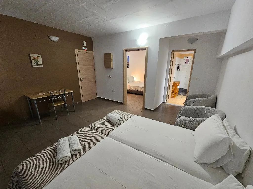 APARTMENT ONE BEDROOM Room, Elounda Sunrise Apartments, Crete