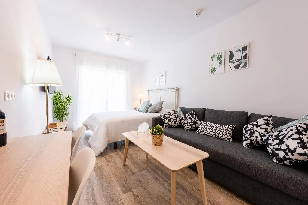STUDIO CAPACITY 3 Room, Apartamentos Toboso Plaza, Costa Del Sol