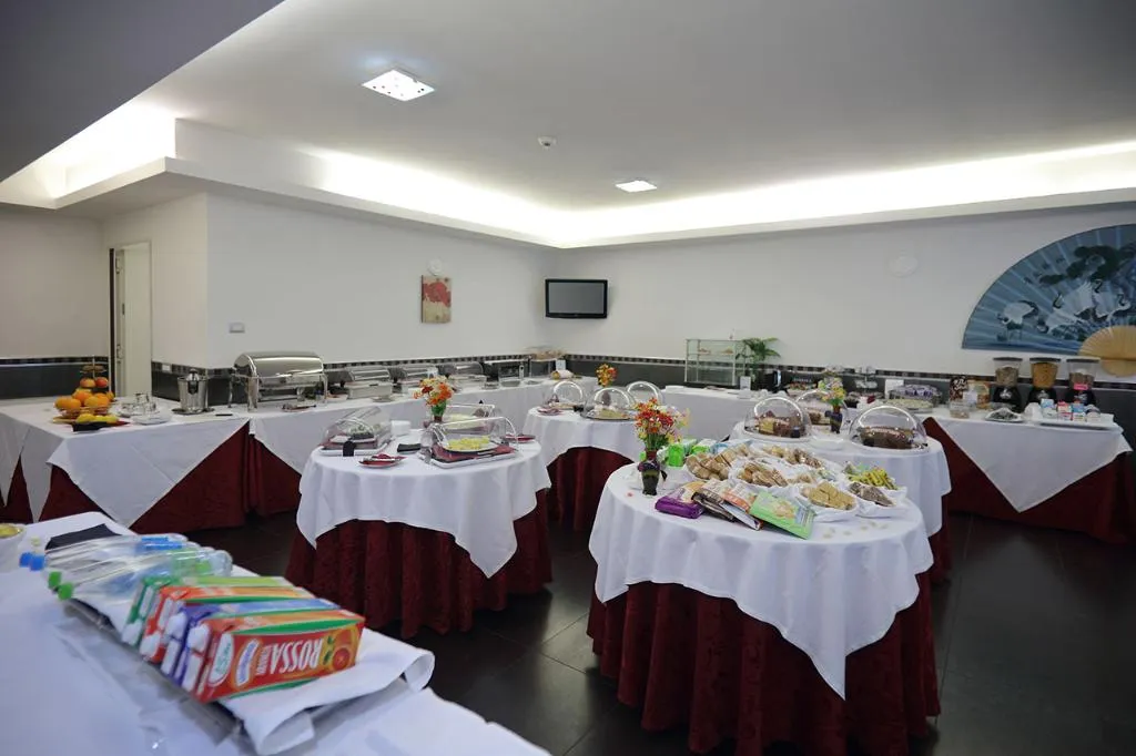Restaurant, Relax Roma Nord, Rome