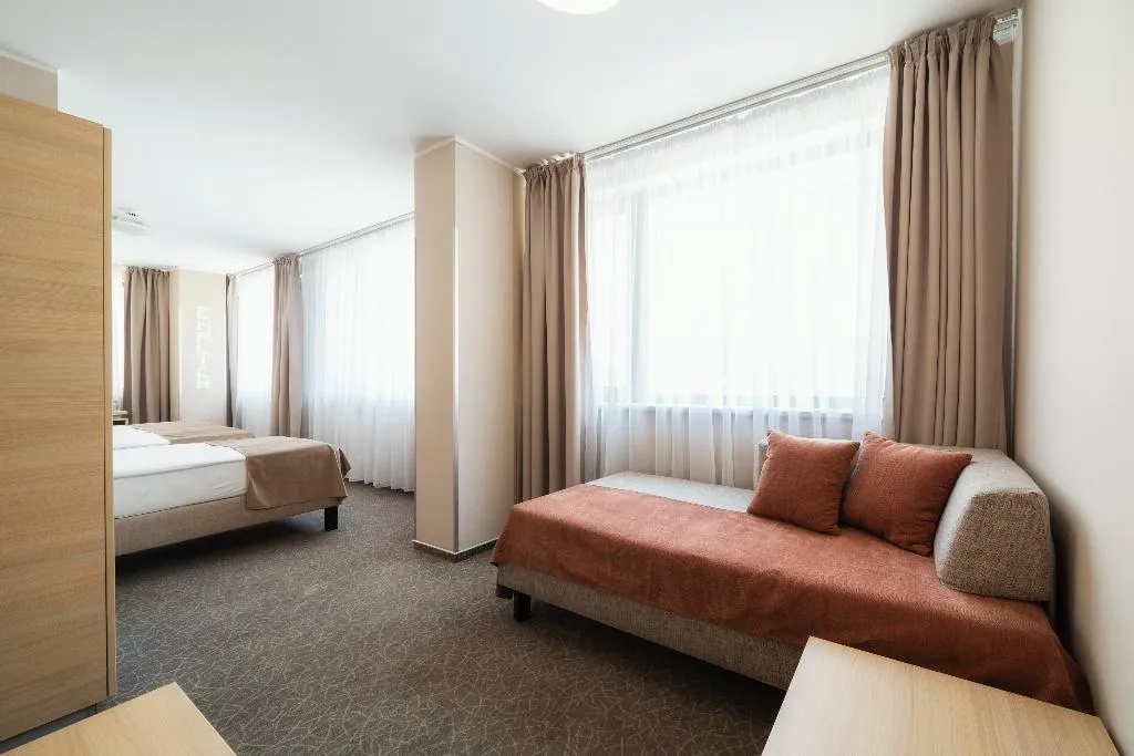 QUADRUPLE SUPERIOR Room, Ehrlich Hotel, Prague