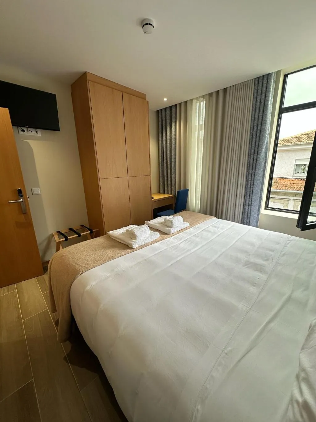 DOUBLE STANDARD Room, Oporto Station Hostel & Rooms, Porto