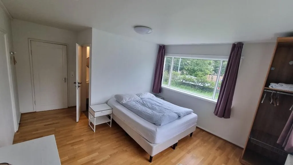 Room, Igdlo Guesthouse, Reykjavik