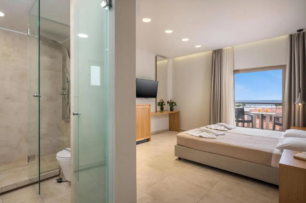 Room, Petritos Rooms And Studios, Crete