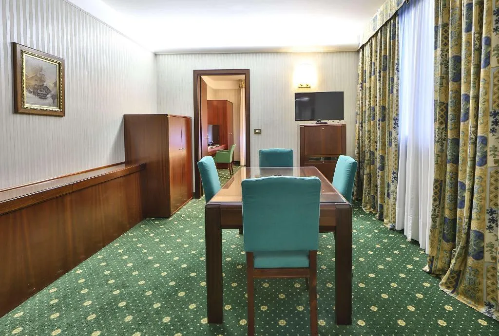 Room, Astoria Sure Hotel Collection by Best Western, Milan