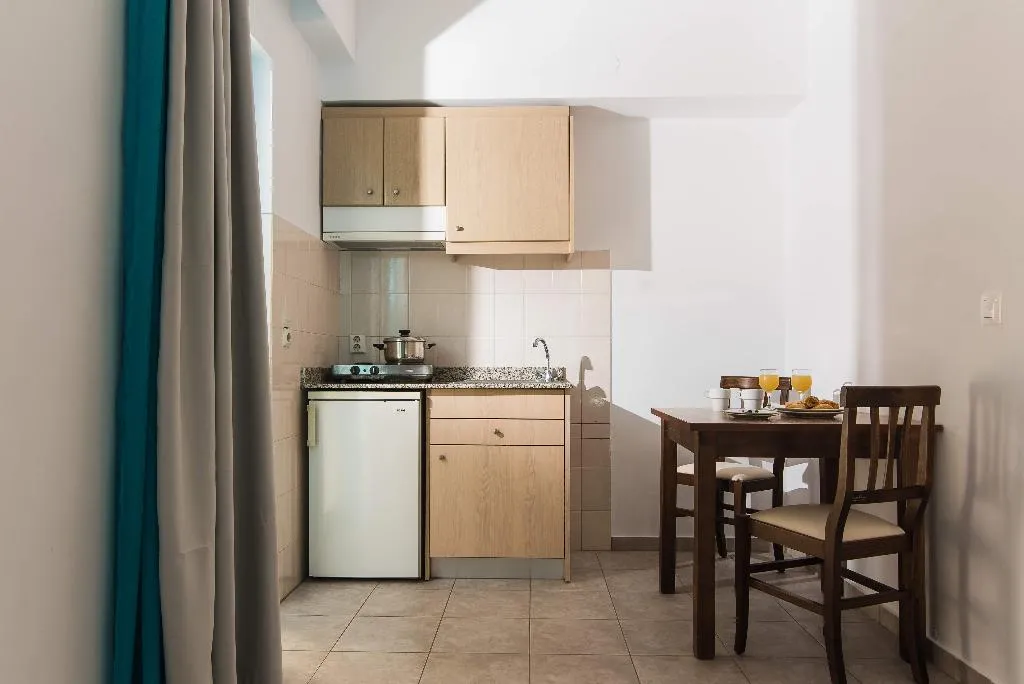STUDIO CAPACITY 2 Room, Ibiscus Apartments, Crete