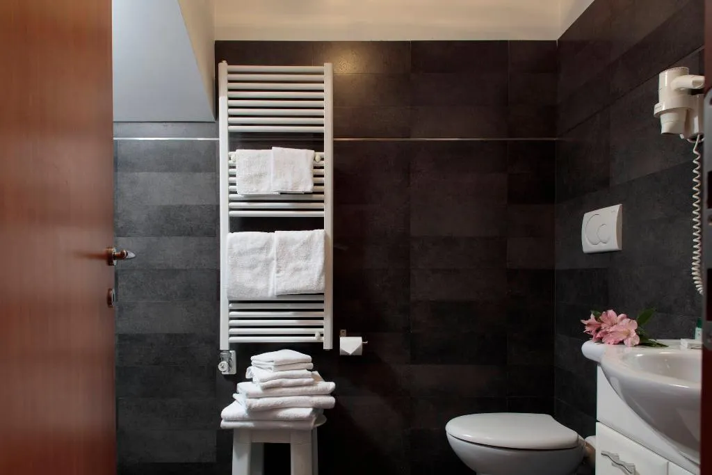 APARTMENT CAPACITY 3 TWO BEDROOMS Room, Appartamenti Commercio & Pellegrino, Venice