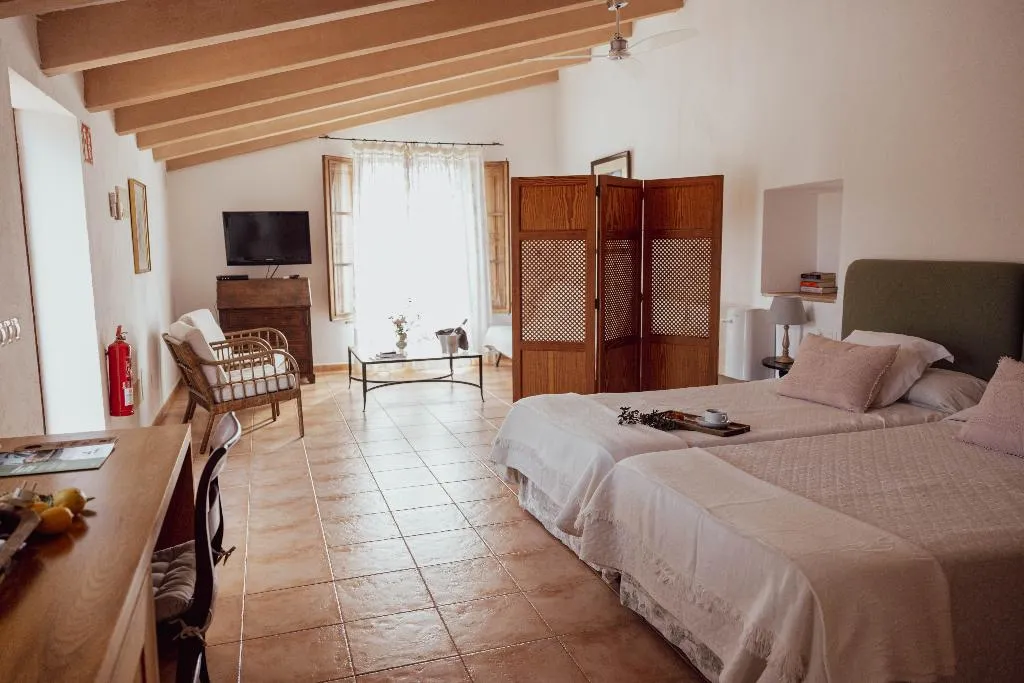 JUNIOR SUITE STANDARD Room, Ecoagroturismo Can Feliu, Majorca
