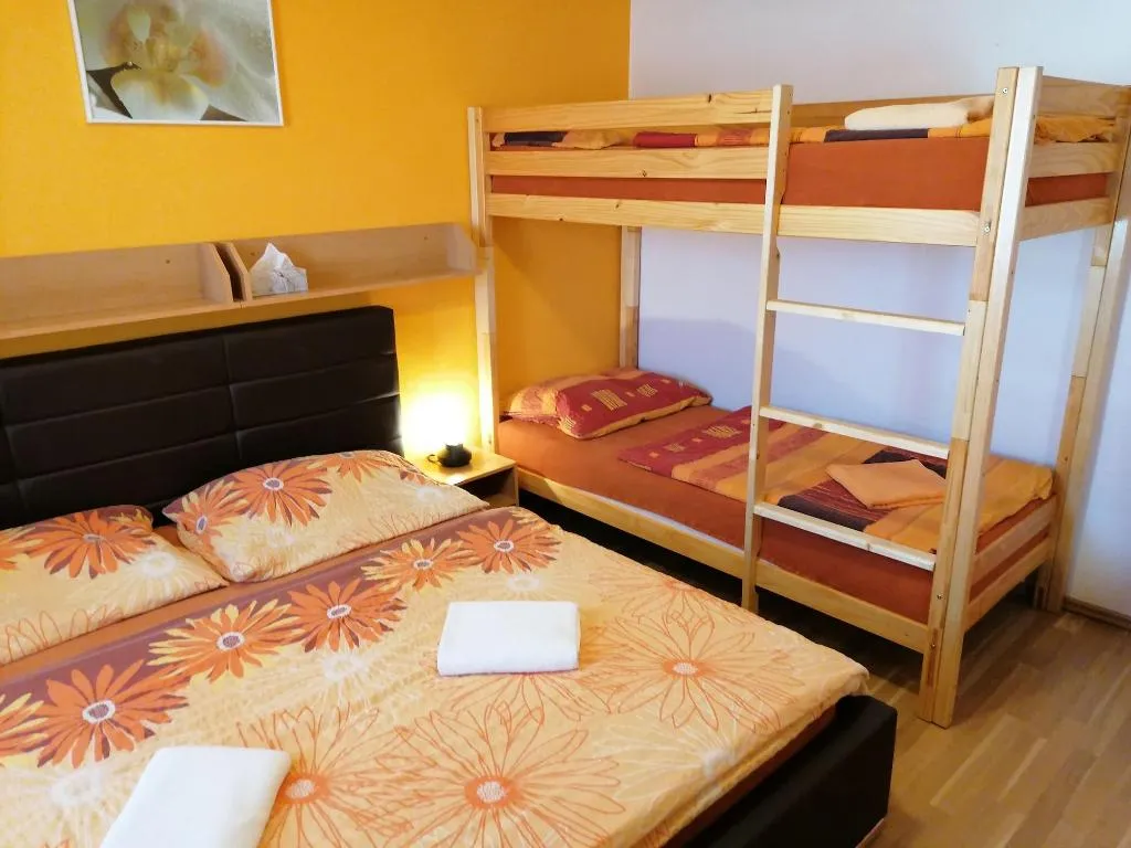 Room, Penzion V Roklích, Prague