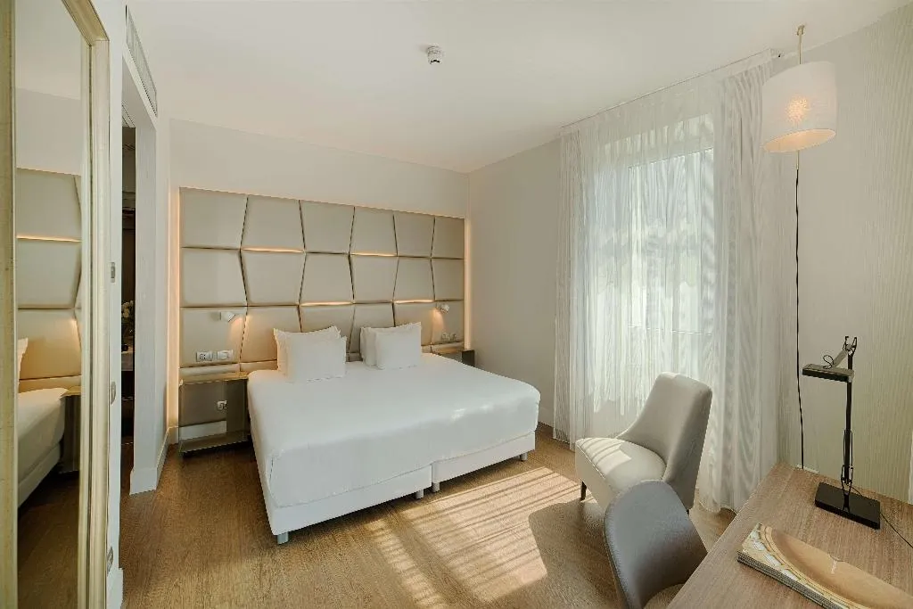 DOUBLE PREMIUM Room, NH Collection Roma Centro, Rome