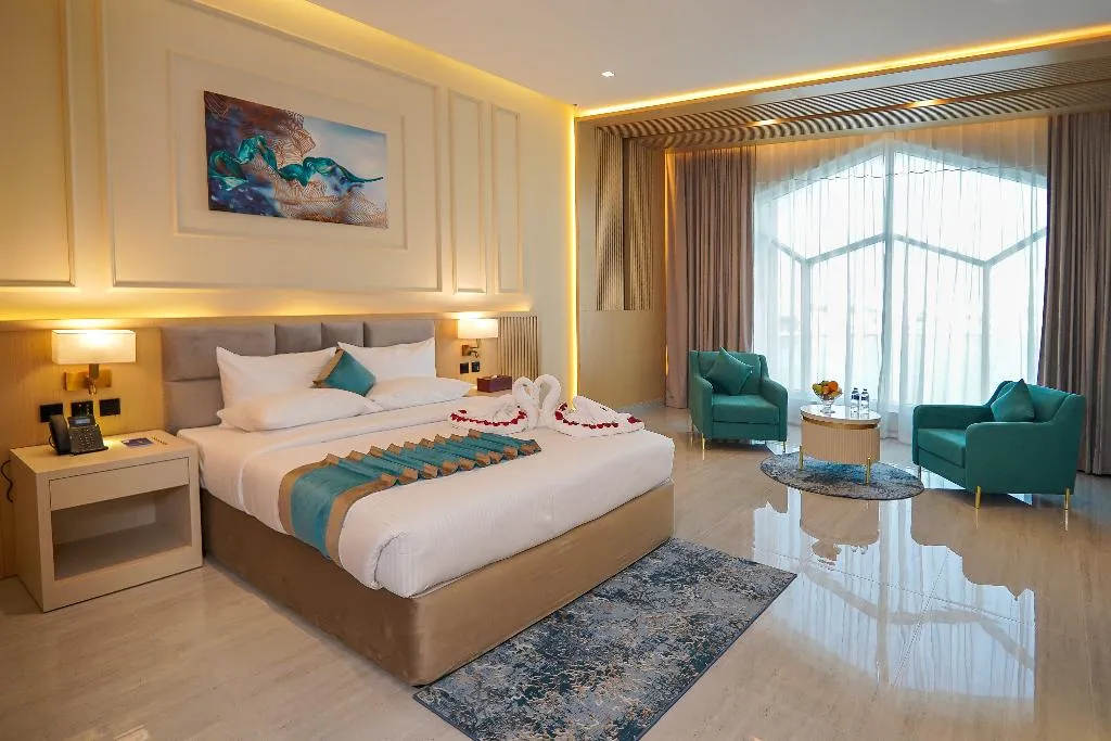 Double or Twin SUPERIOR SEA VIEW Room, Concorde Creek View Hotel, Dubai