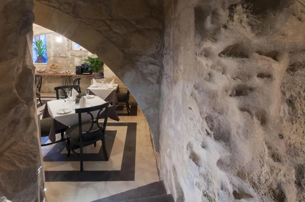 Restaurant, The Coleridge, Malta