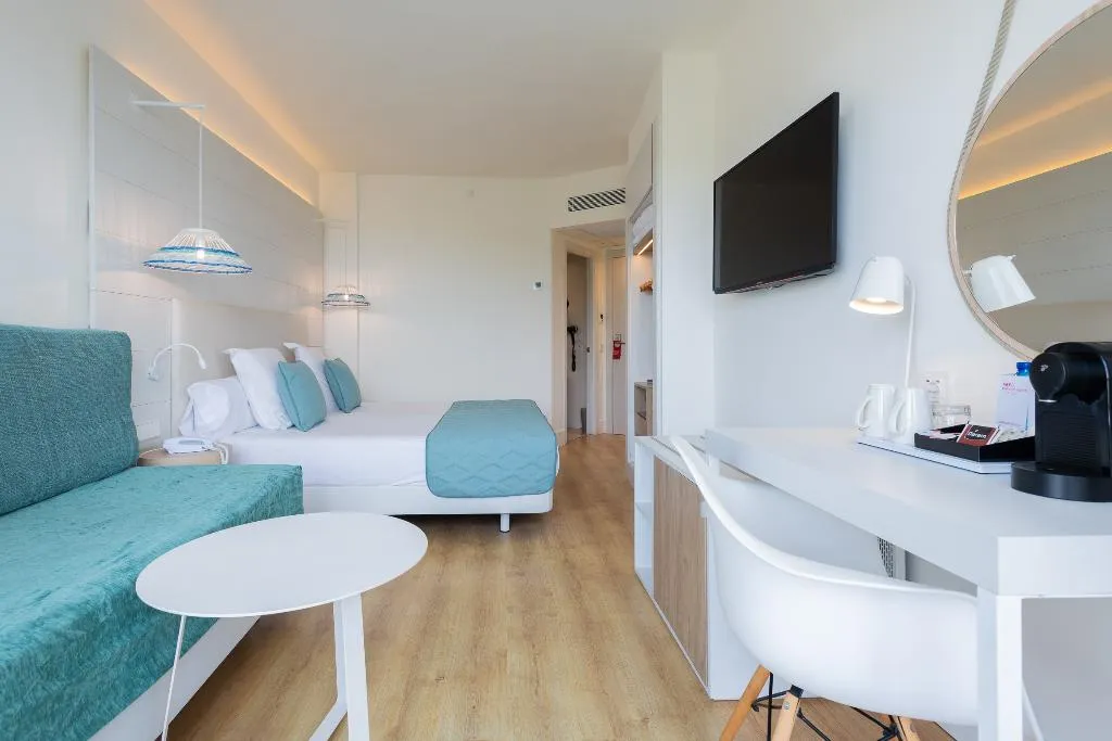 DOUBLE COMFORT Room, Leonardo Royal & Suites hotel Ibiza Santa Eulalia, Ibiza
