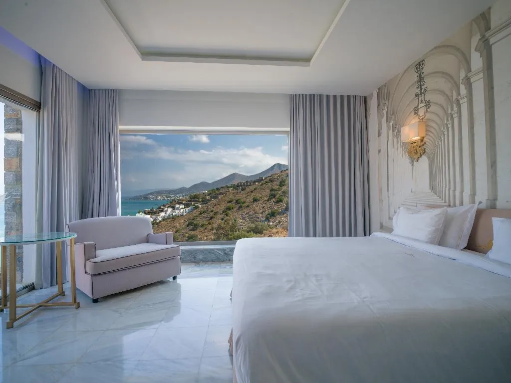 JUNIOR SUITE DELUXE WITH JACUZZI Room, Royal Marmin Bay Boutique & Art Hotel, Crete
