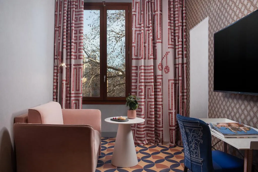 JUNIOR SUITE STANDARD Room, nhow Roma Vittorio Veneto, Rome