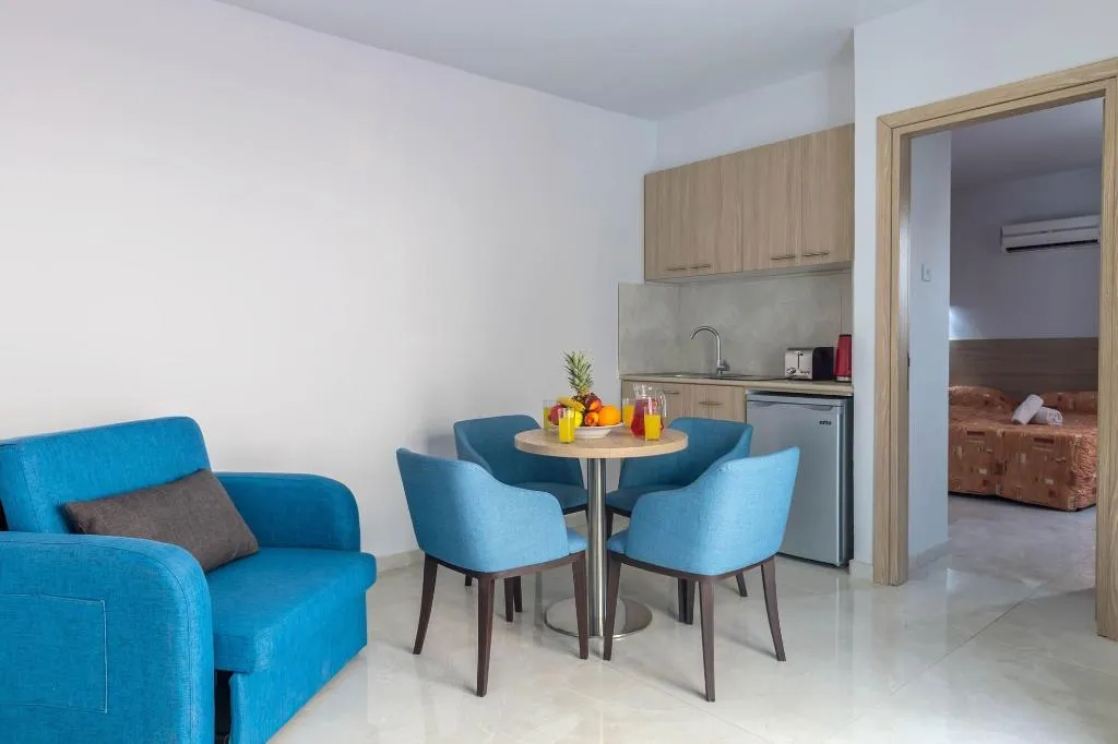 Room, Paul Marie, Cyprus