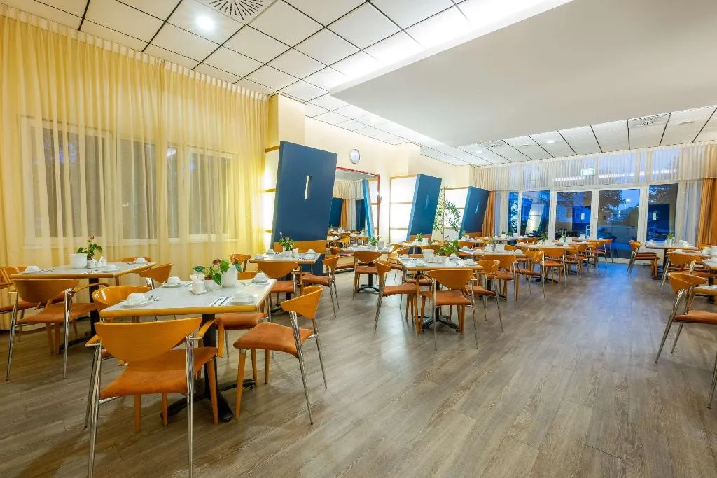 Restaurant, Hotel Berlin Lichtenberg, Berlin
