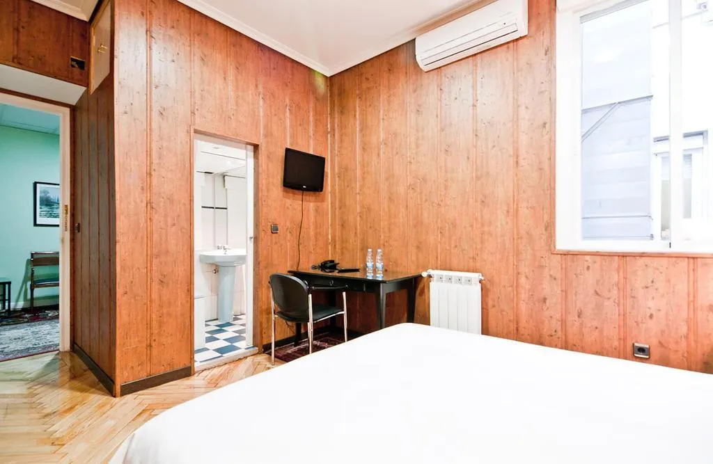 General view, Asuncion Hostal, Madrid