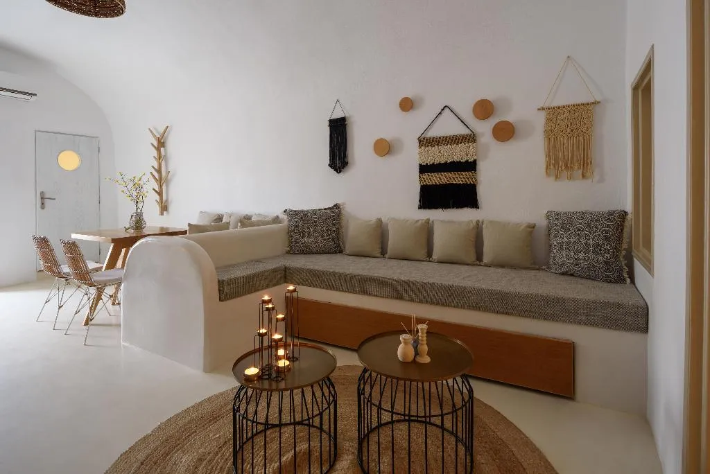 VILLA PREMIUM GARDEN VIEW Room, Suite Home Santorini, Santorini