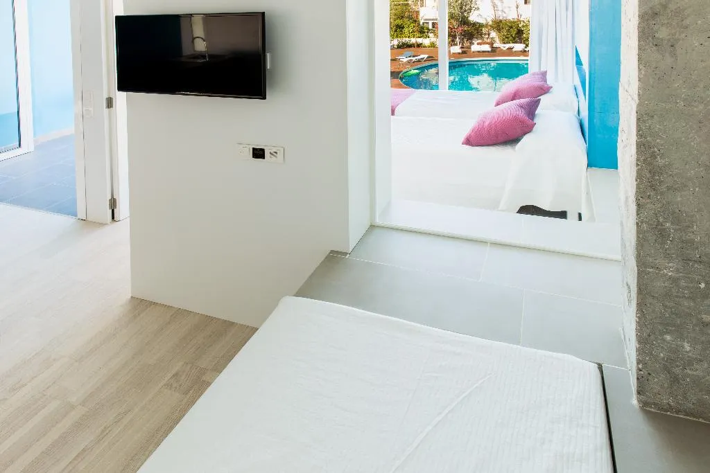 Room, Ebano Hotel Apartments & Spa, Ibiza