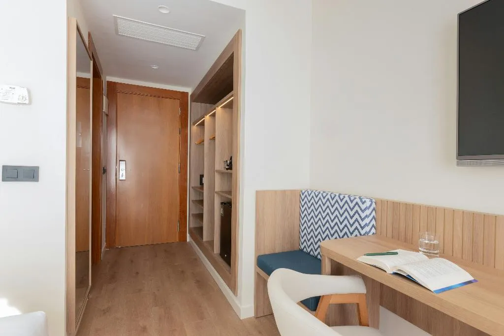 DOUBLE SUPERIOR WITH TERRACE Room, Sercotel Kalma Sitges, Costa Brava