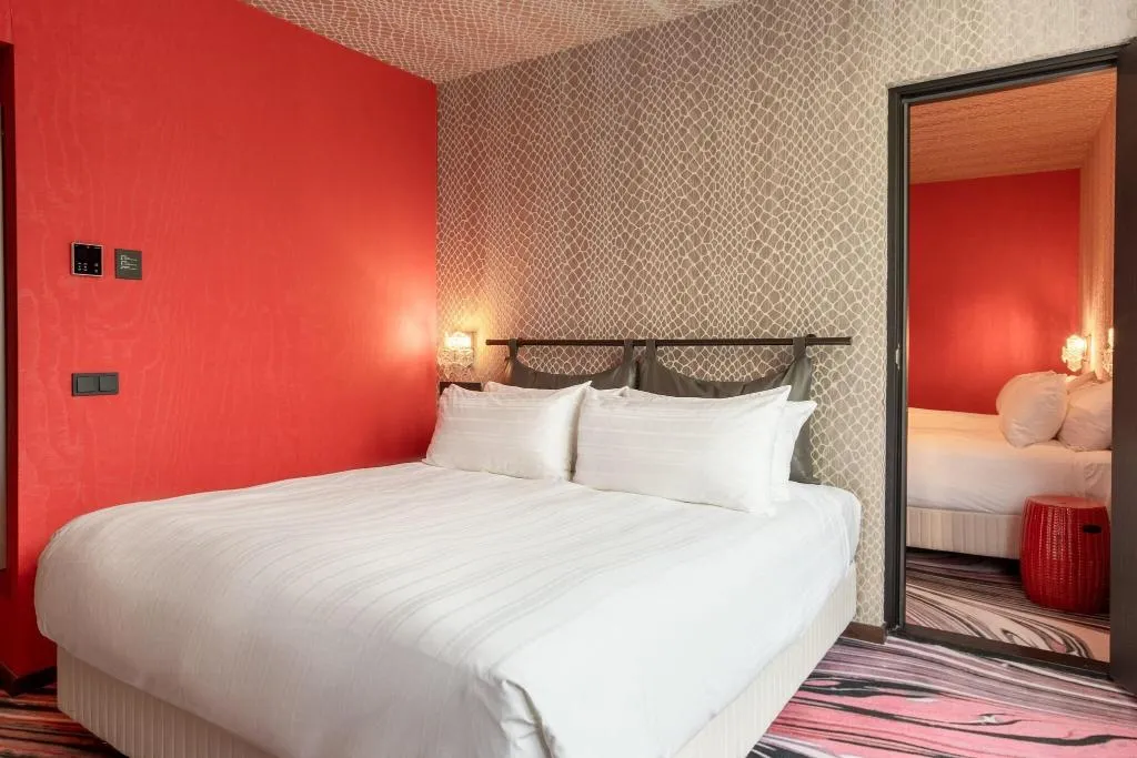 DOUBLE KING SIZE BED Room, Apollo Hotel Amsterdam, a Tribute Portfolio Hotel, Amsterdam