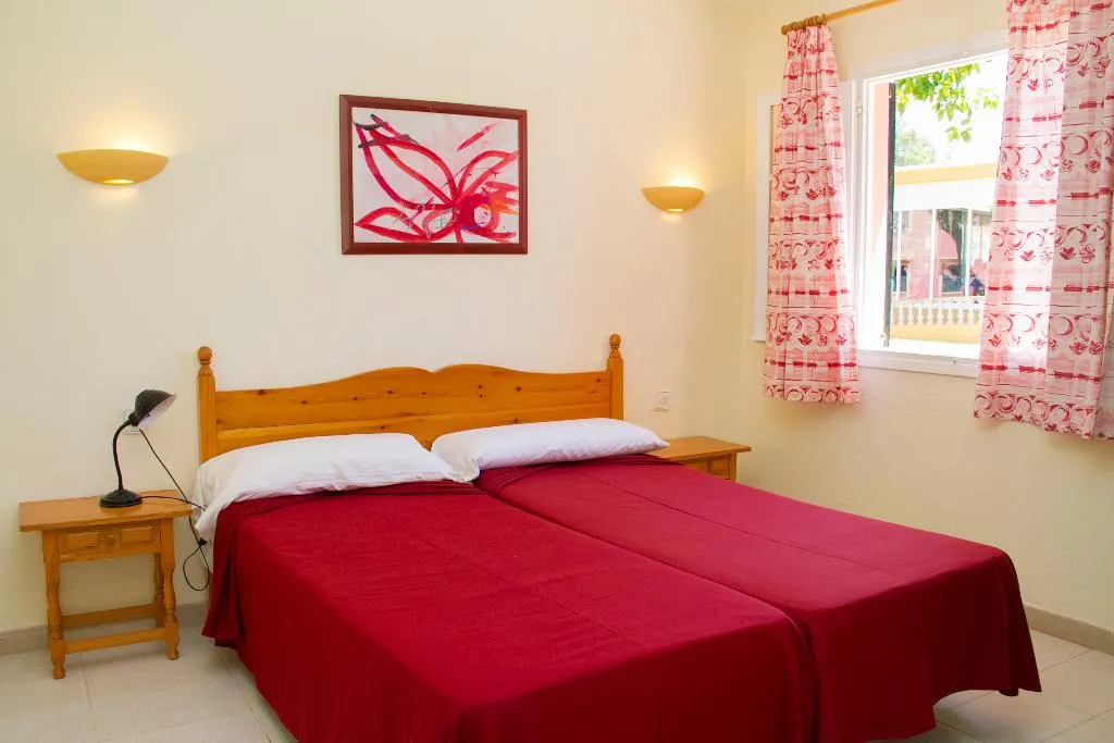 APARTMENT TWO BEDROOMS Room, Apartamentos Club Andria, Majorca
