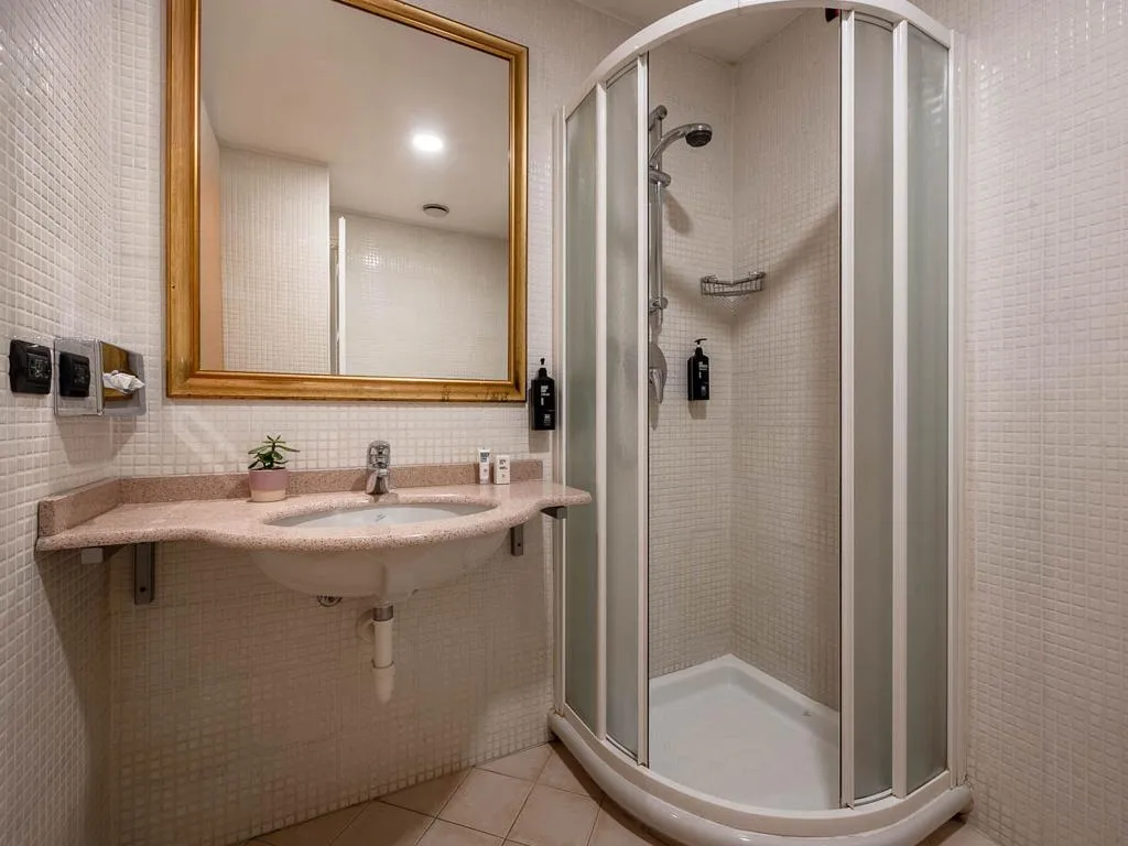 DOUBLE SUPERIOR Room, iH Hotels Milano St. John, Milan